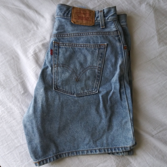 Levi's Pants - Vtg Levis 550 High Rise Mom Jean Shorts